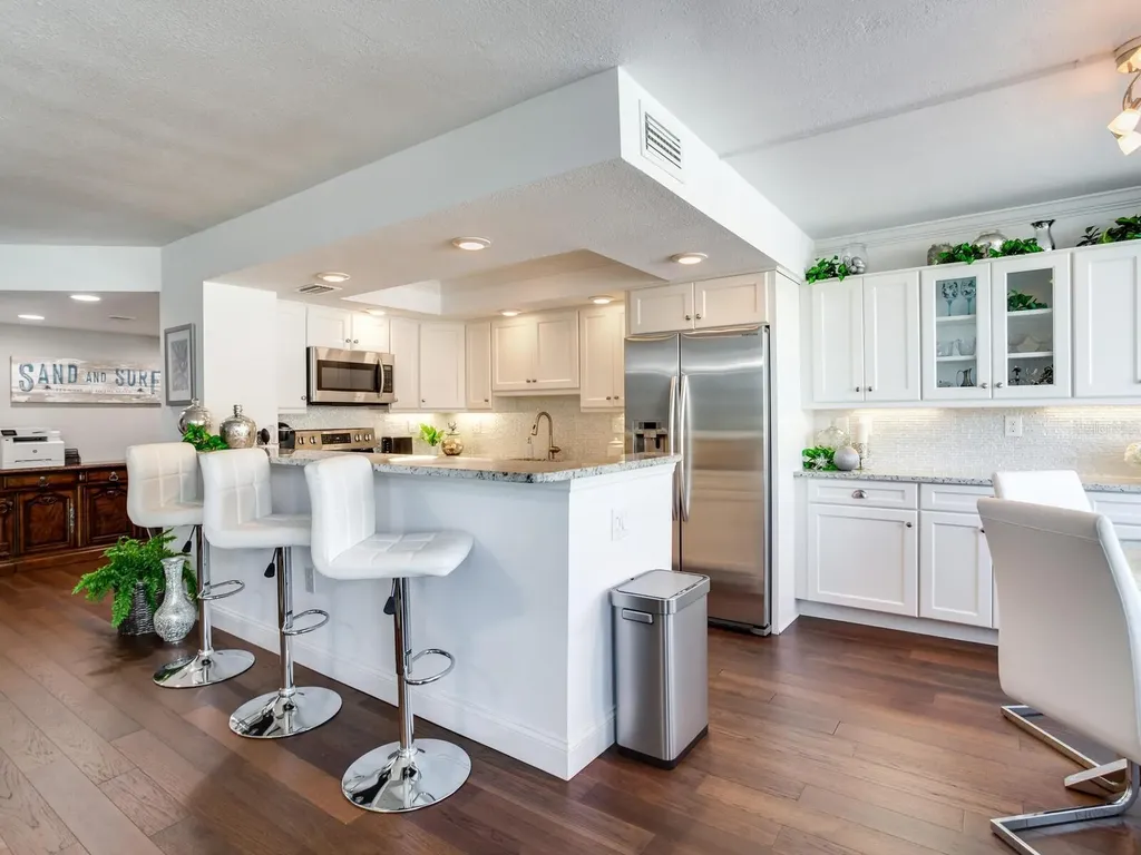 660 Island Way Clearwater Beach FL 33767