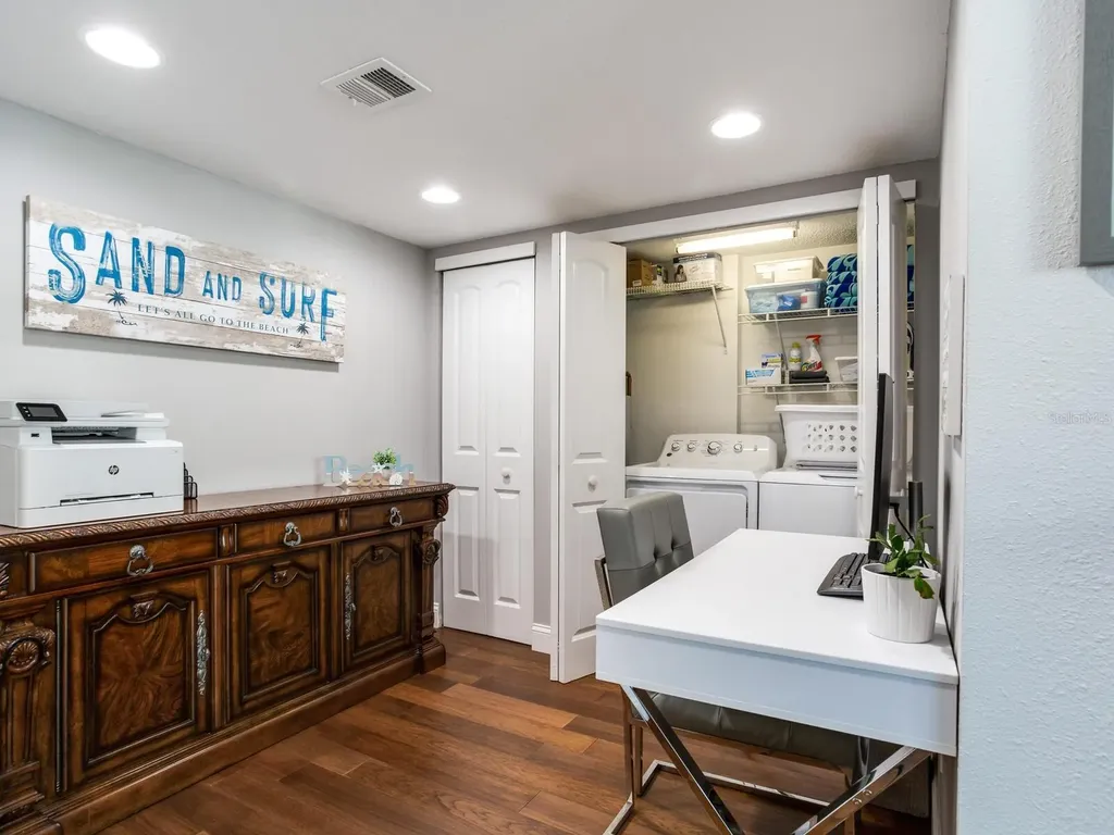 660 Island Way Clearwater Beach FL 33767