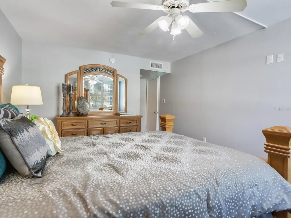 660 Island Way Clearwater Beach FL 33767