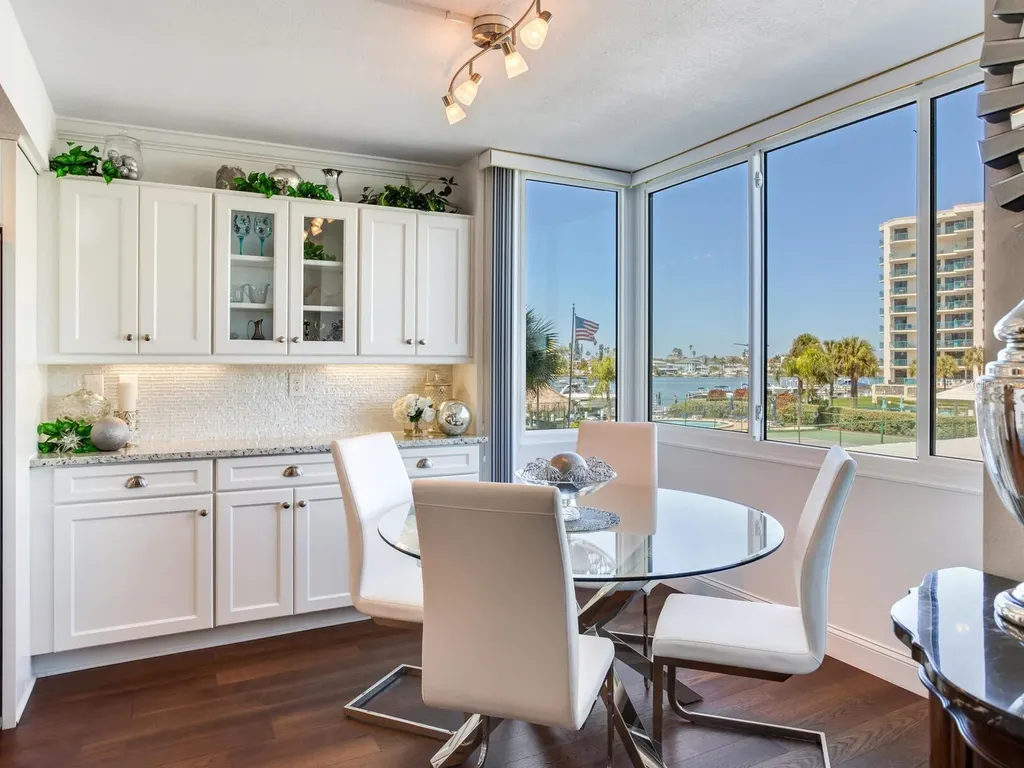 660 Island Way Clearwater Beach FL 33767