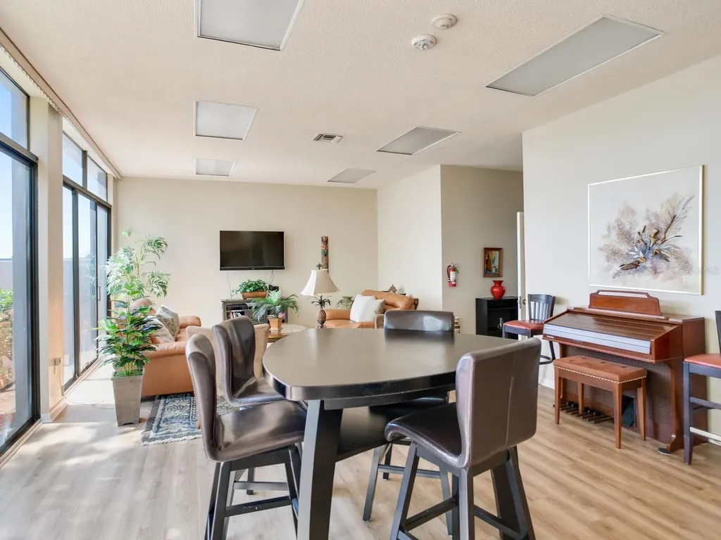 660 Island Way Clearwater Beach FL 33767