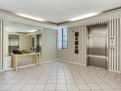 660 Island Way Clearwater Beach FL 33767