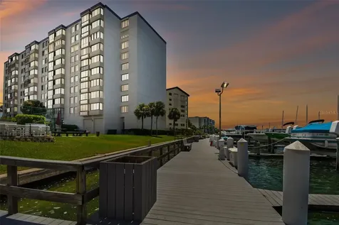 660 Island Way Clearwater Beach FL 33767