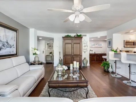 660 Island Way Clearwater Beach FL 33767