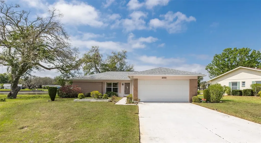 8330 Divot Way Port Richey FL 34668