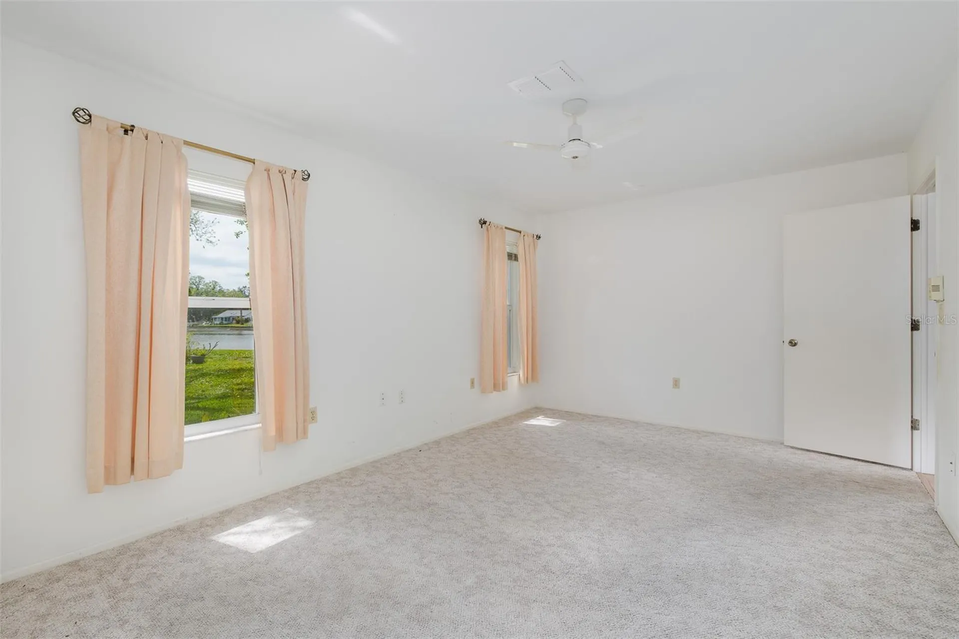8330 Divot Way Port Richey FL 34668