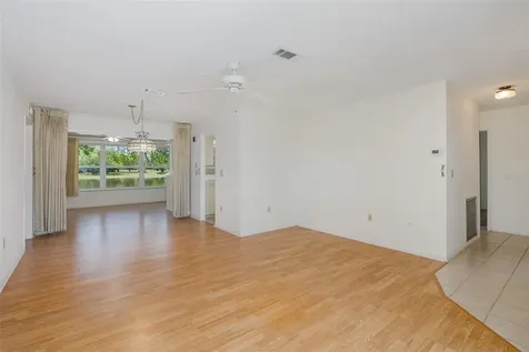 8330 Divot Way Port Richey FL 34668