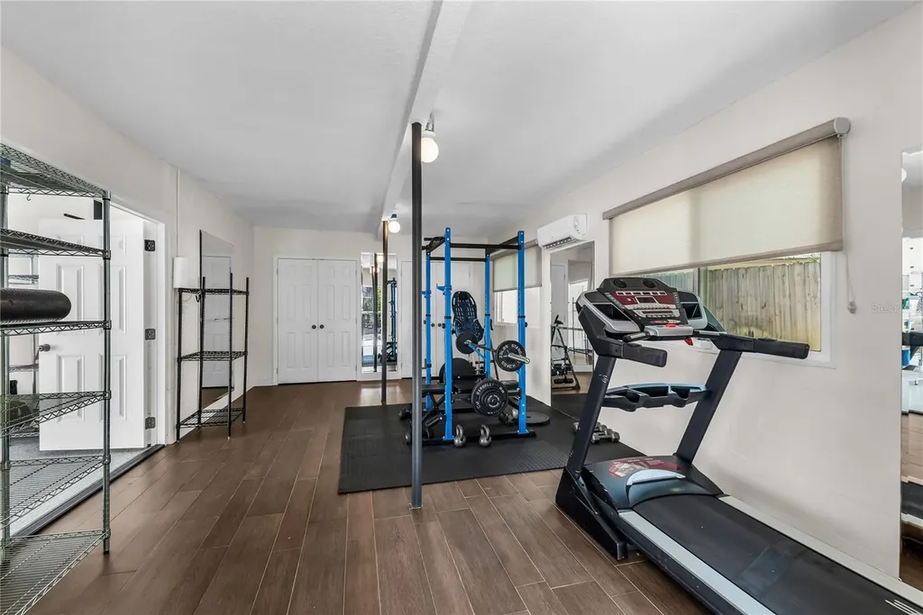 112 Laken Lane Orlando FL 32804