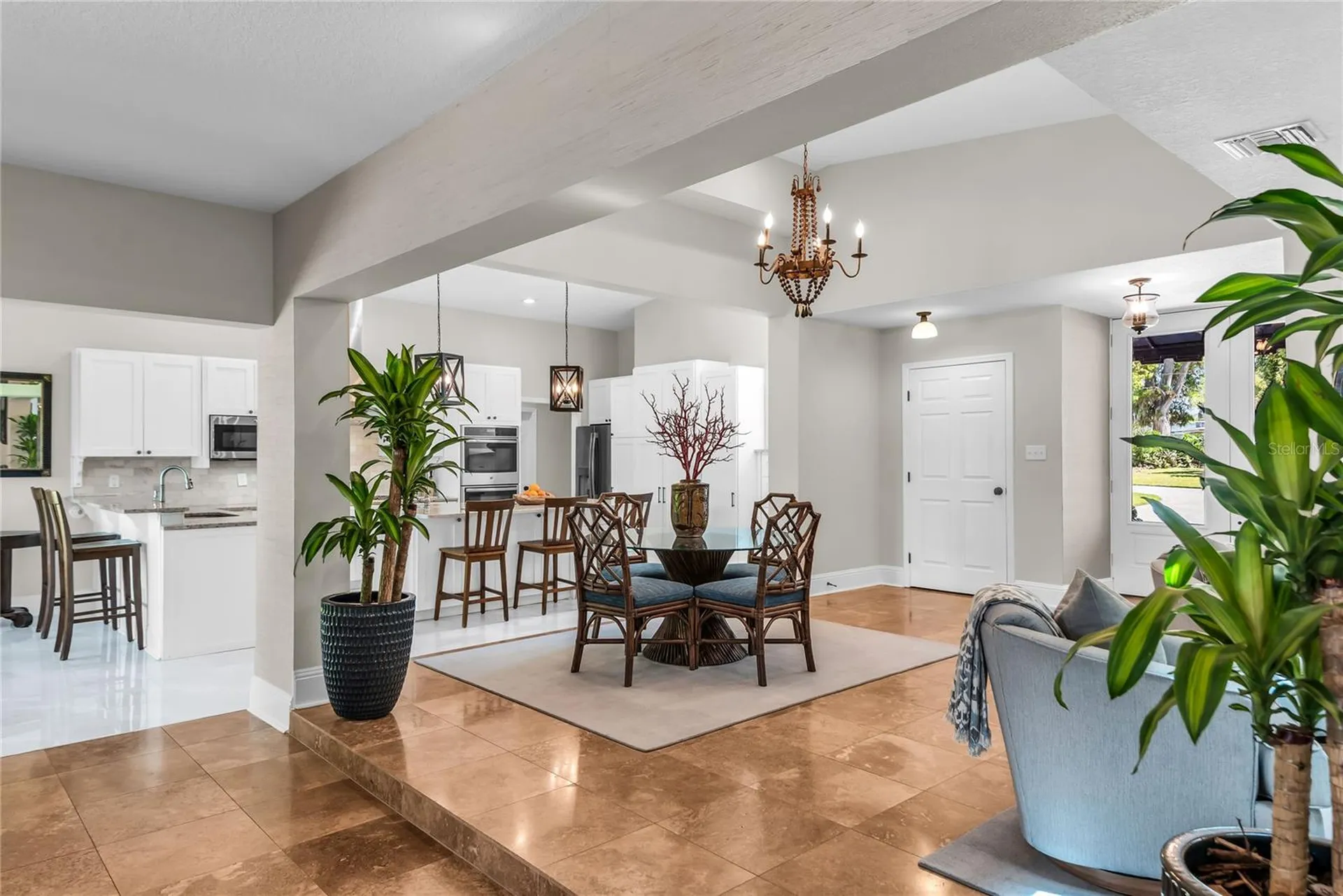 112 Laken Lane Orlando FL 32804