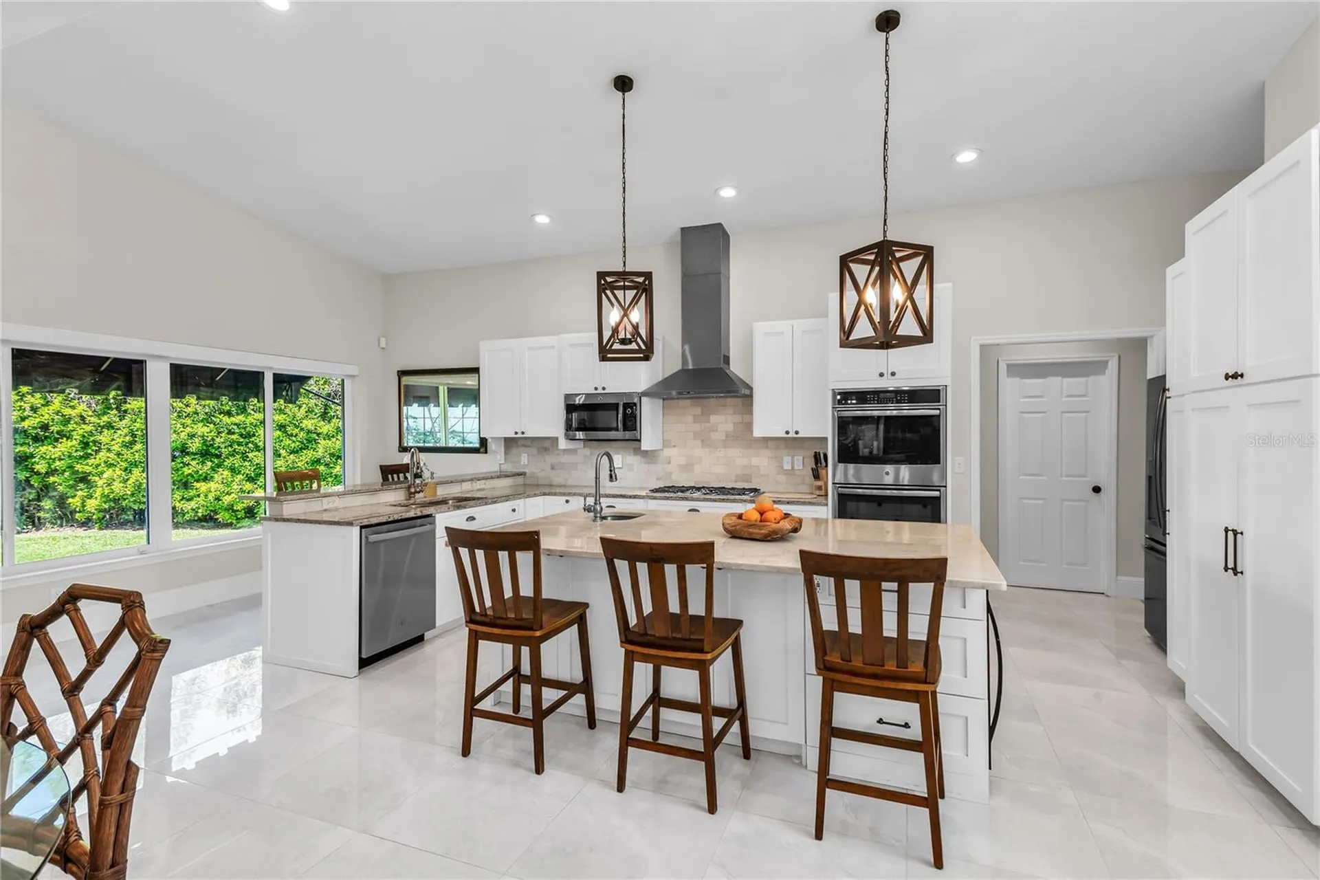 112 Laken Lane Orlando FL 32804