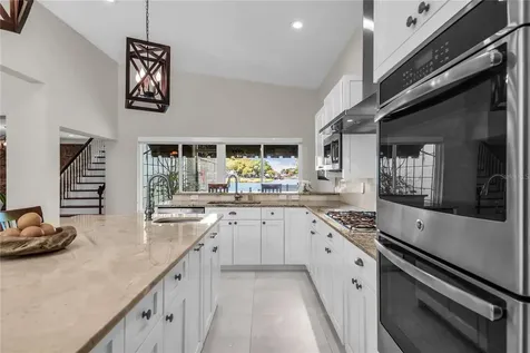 112 Laken Lane Orlando FL 32804