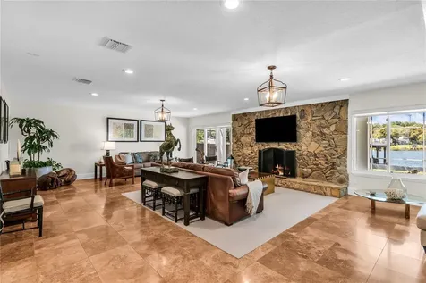 112 Laken Lane Orlando FL 32804