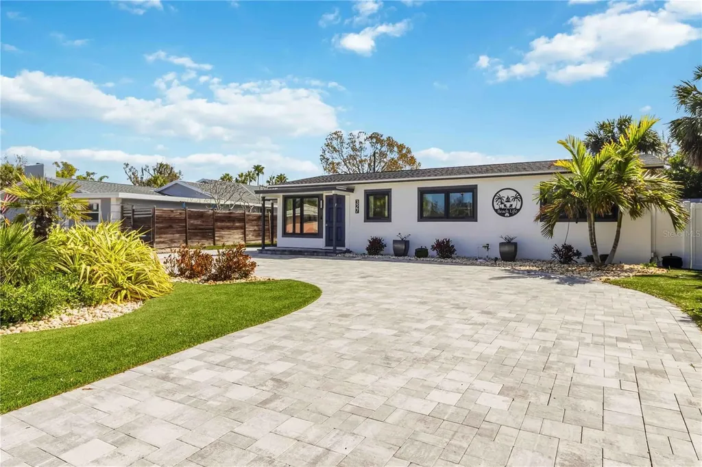 327 39th Avenue St Pete Beach FL 33706