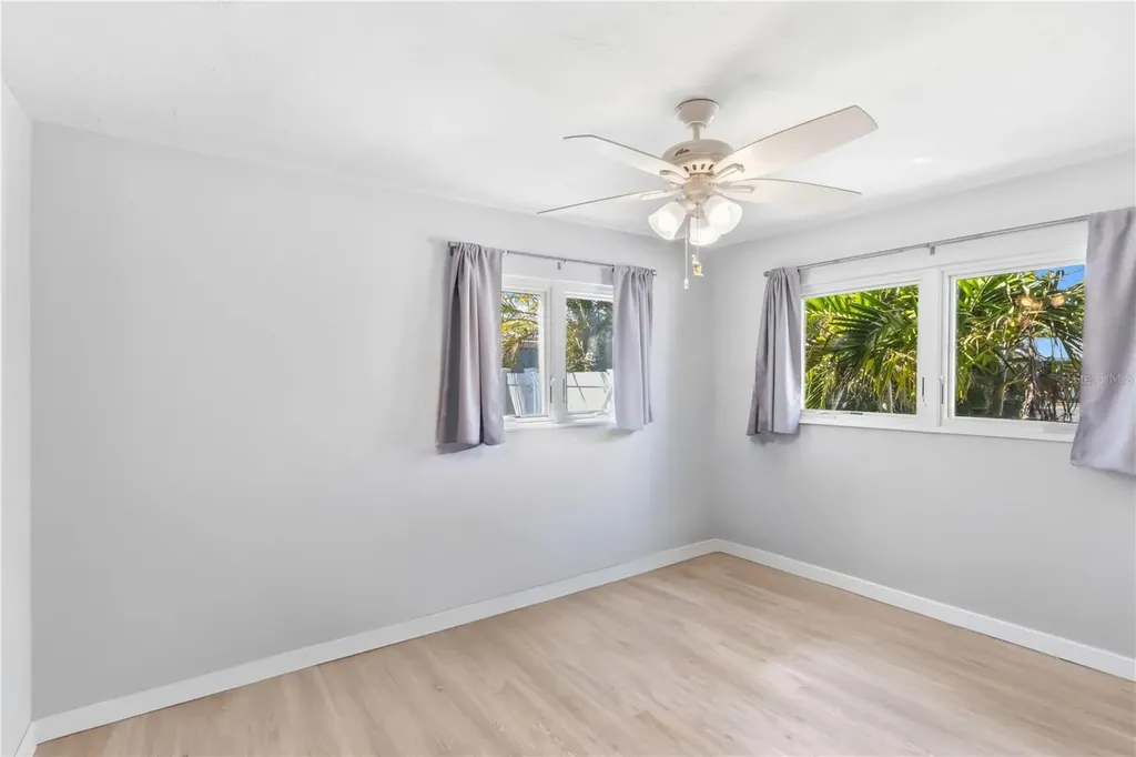 327 39th Avenue St Pete Beach FL 33706