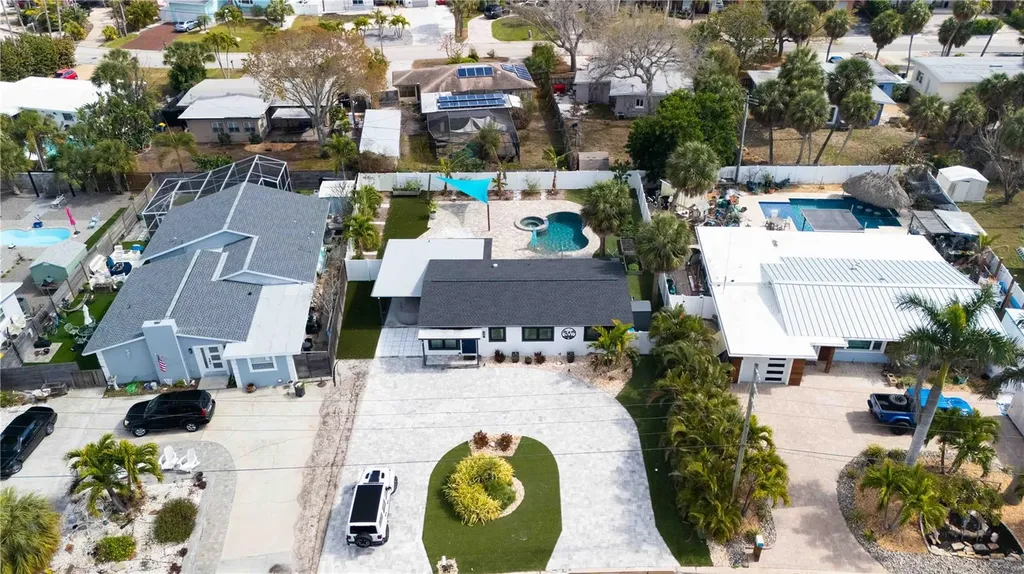 327 39th Avenue St Pete Beach FL 33706