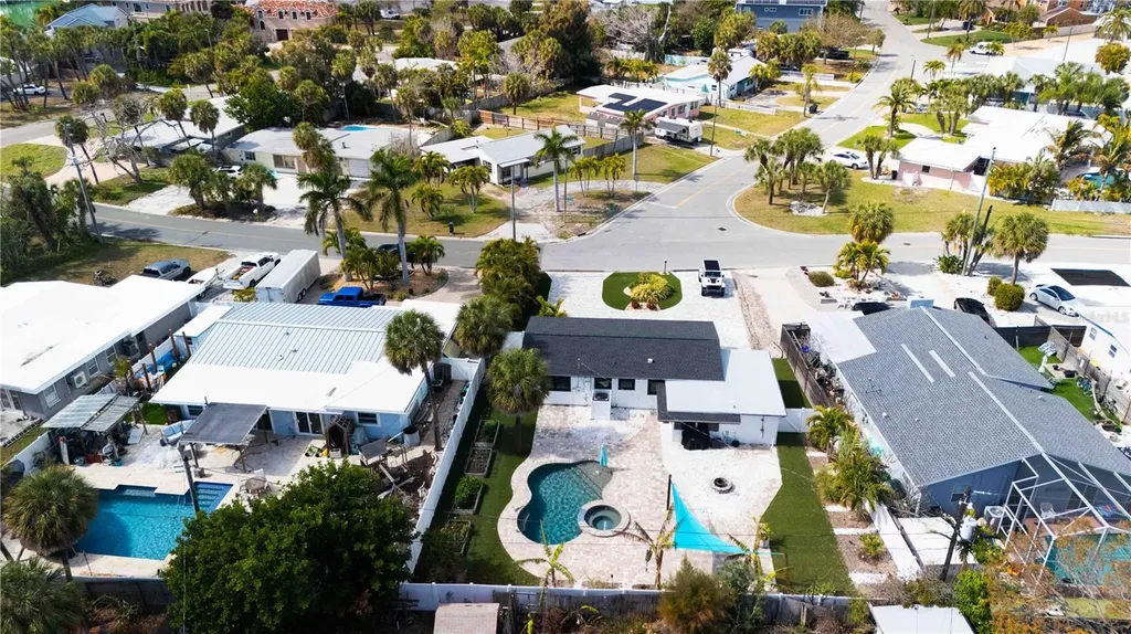 327 39th Avenue St Pete Beach FL 33706