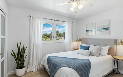 327 39th Avenue St Pete Beach FL 33706