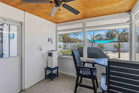 327 39th Avenue St Pete Beach FL 33706