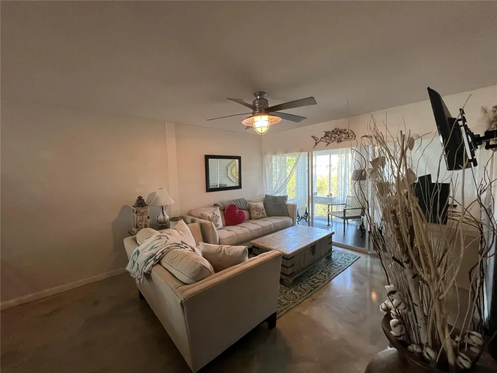 1500 Sunset Road Tarpon Springs FL 34689