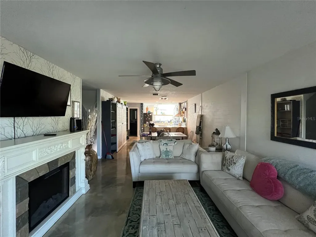 1500 Sunset Road Tarpon Springs FL 34689