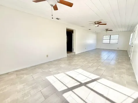 4109 W Wallace Avenue Tampa FL 33611