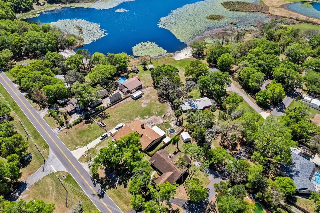 504 County Road 468 Fruitland Park FL 34731