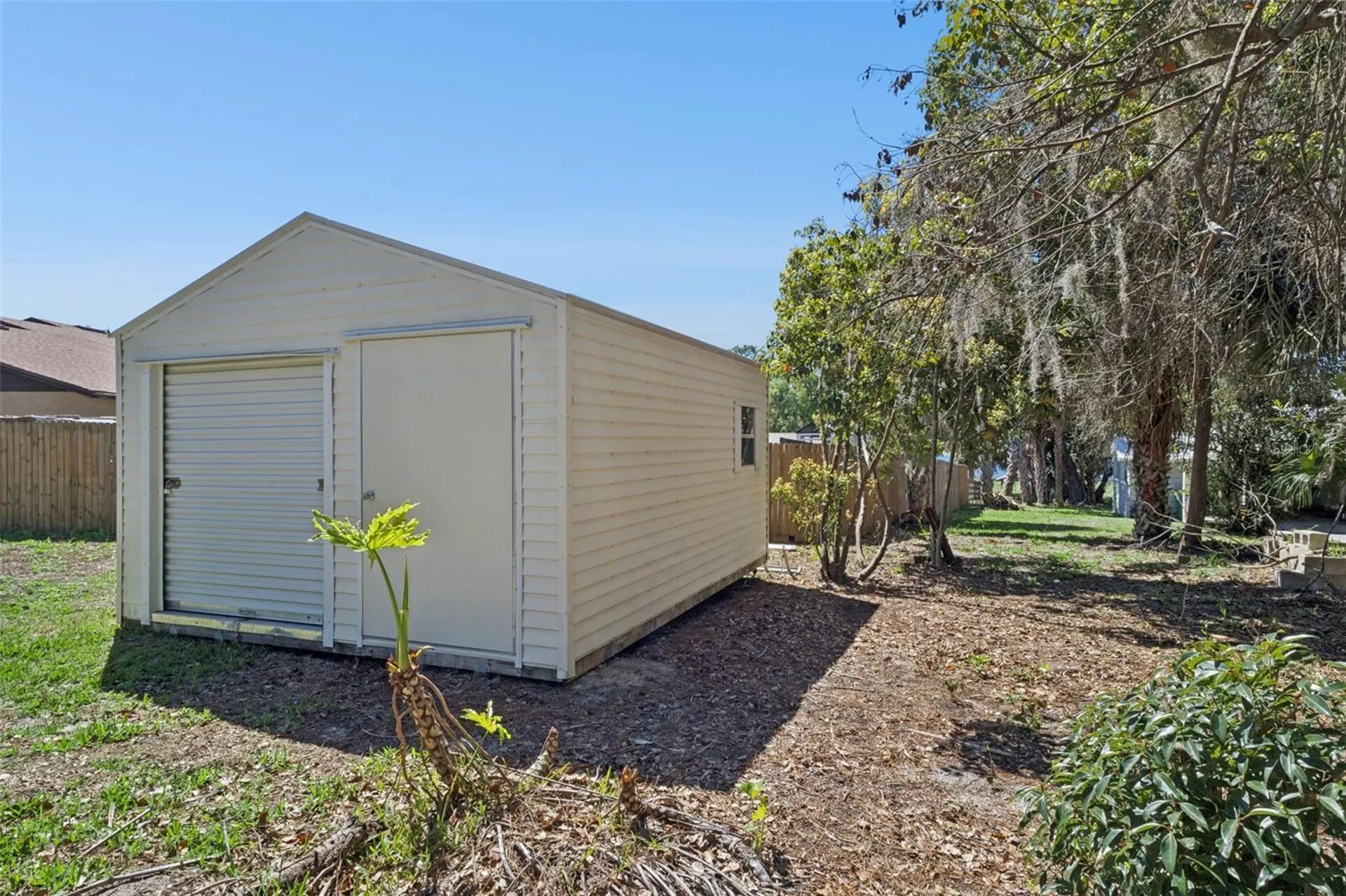 504 County Road 468 Fruitland Park FL 34731