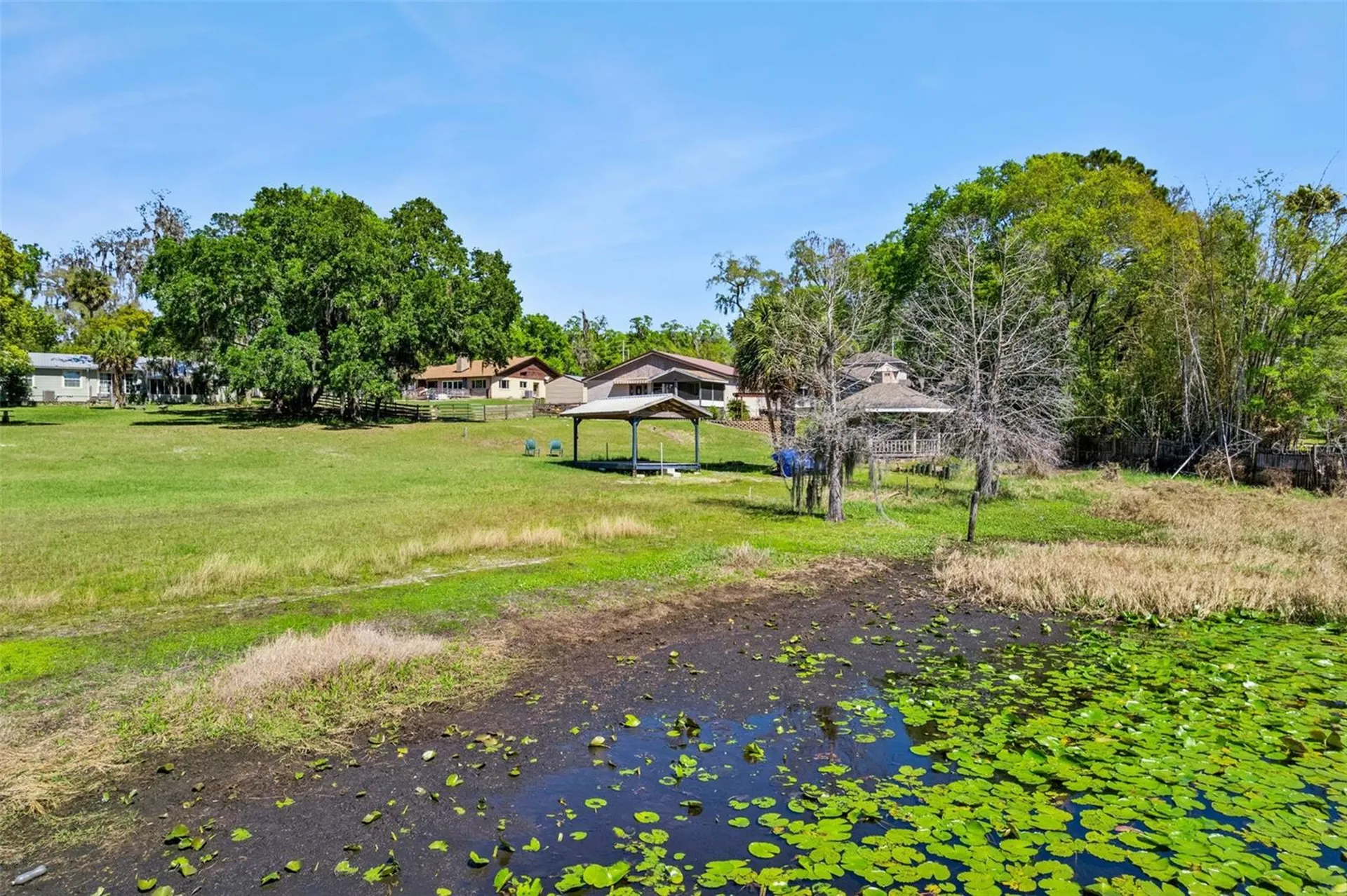 504 County Road 468 Fruitland Park FL 34731