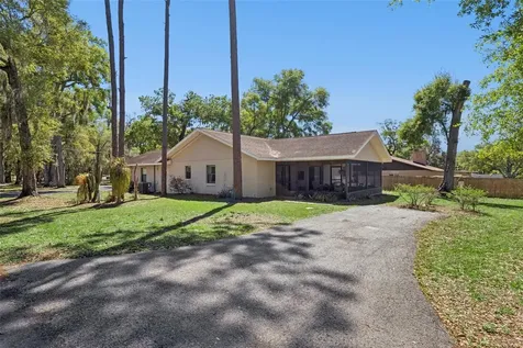 504 County Road 468 Fruitland Park FL 34731