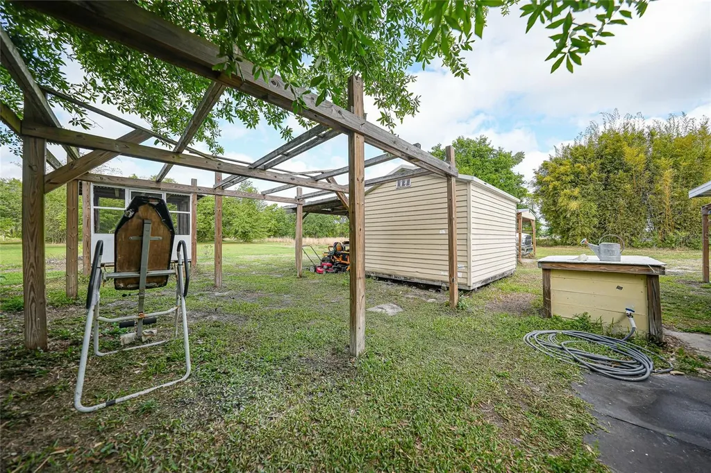2349 NW Genes Little Acres Avenue Arcadia FL 34266