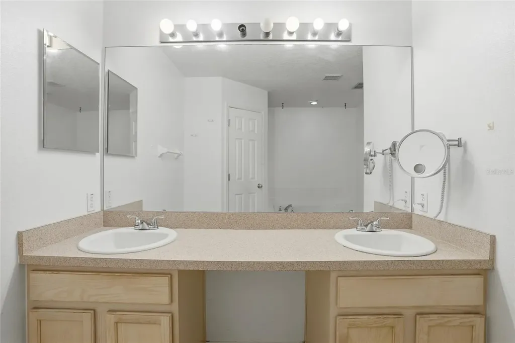 2232 Archer Boulevard Orlando FL 32833