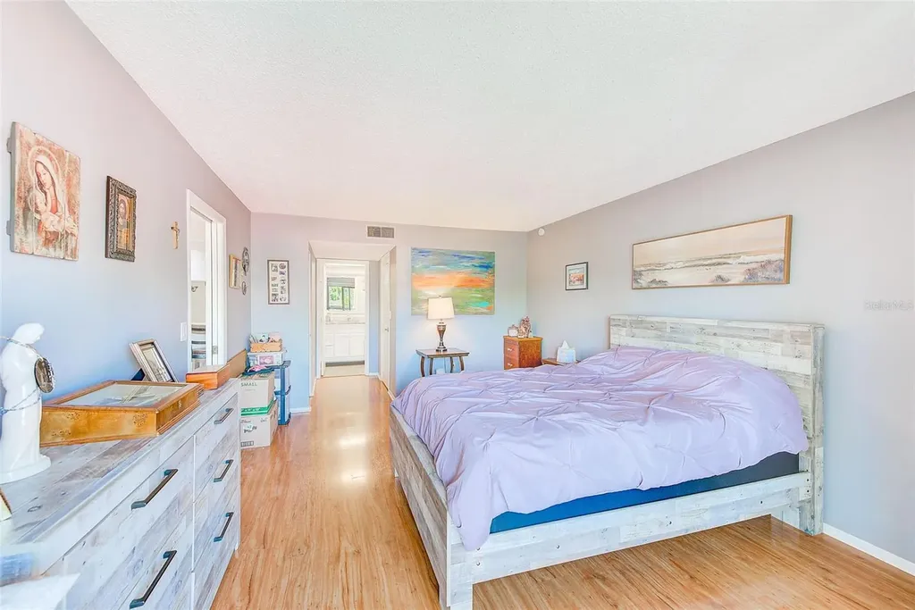 2593 Countryside Boulevard Clearwater FL 33761