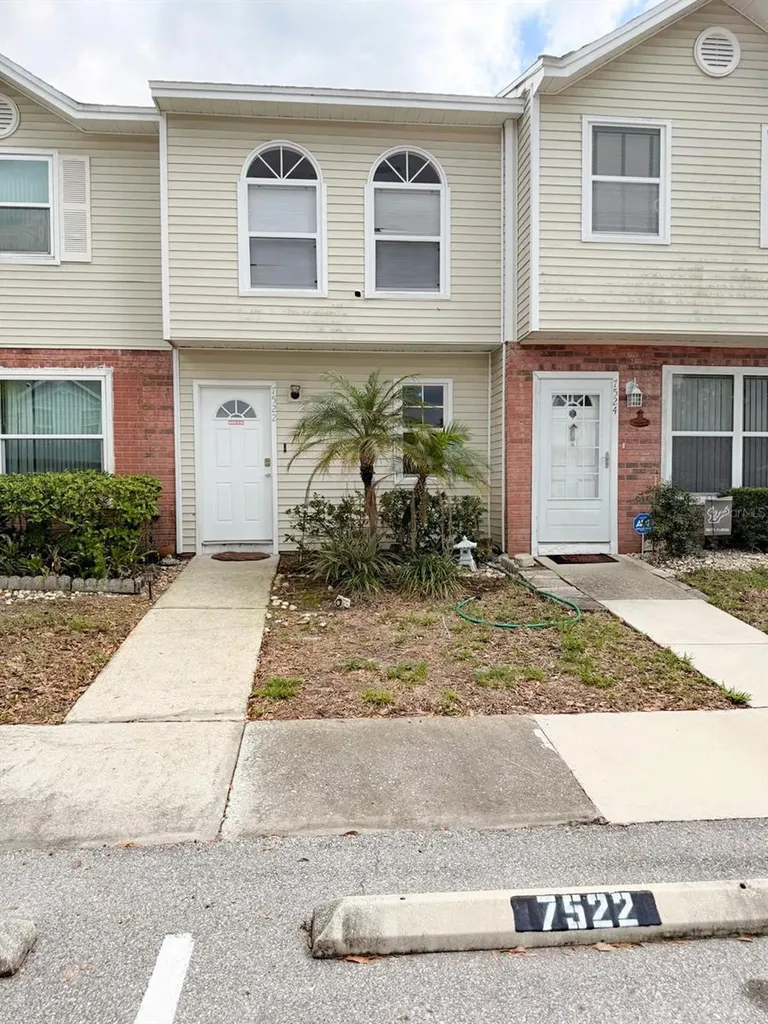 7522 Hollowell Drive Tampa FL 33615