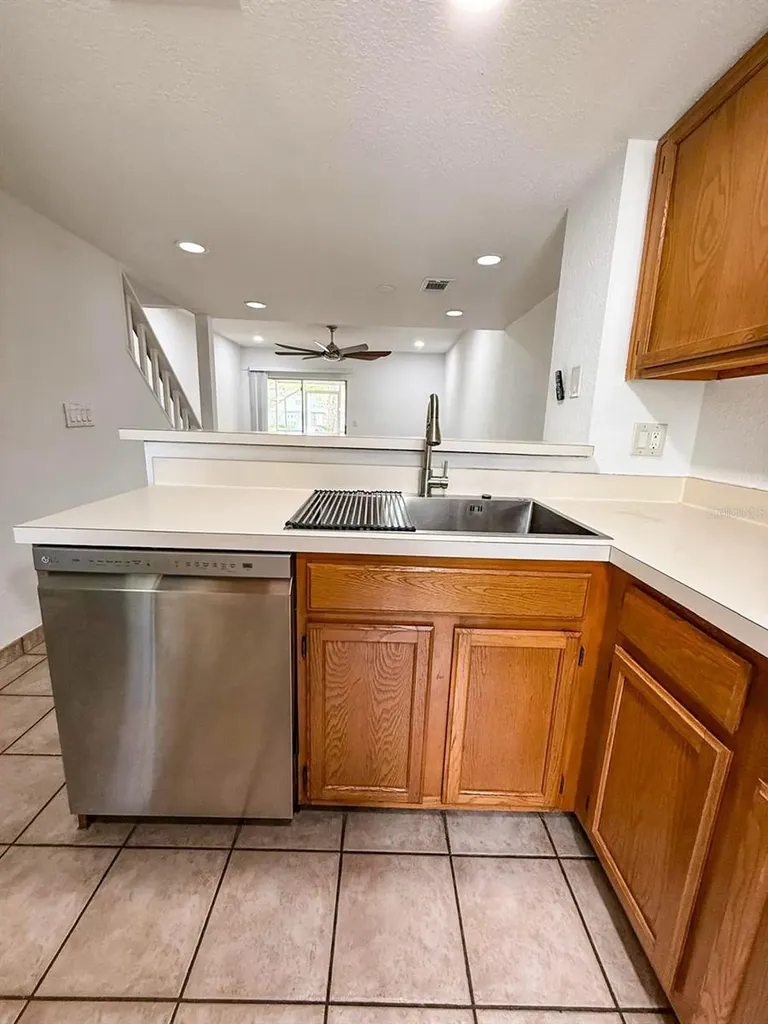 7522 Hollowell Drive Tampa FL 33615