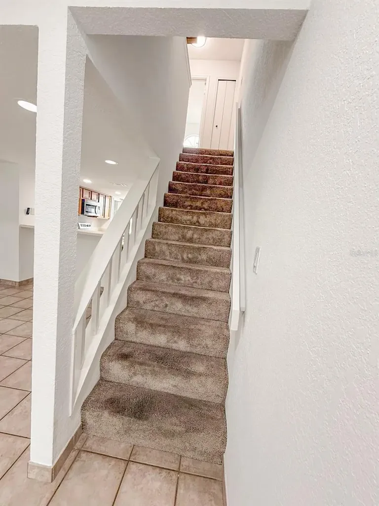 7522 Hollowell Drive Tampa FL 33615