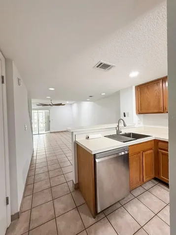 7522 Hollowell Drive Tampa FL 33615