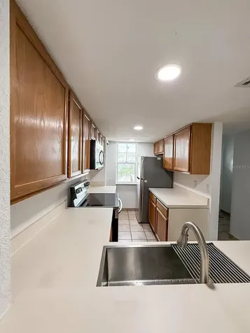 7522 Hollowell Drive Tampa FL 33615