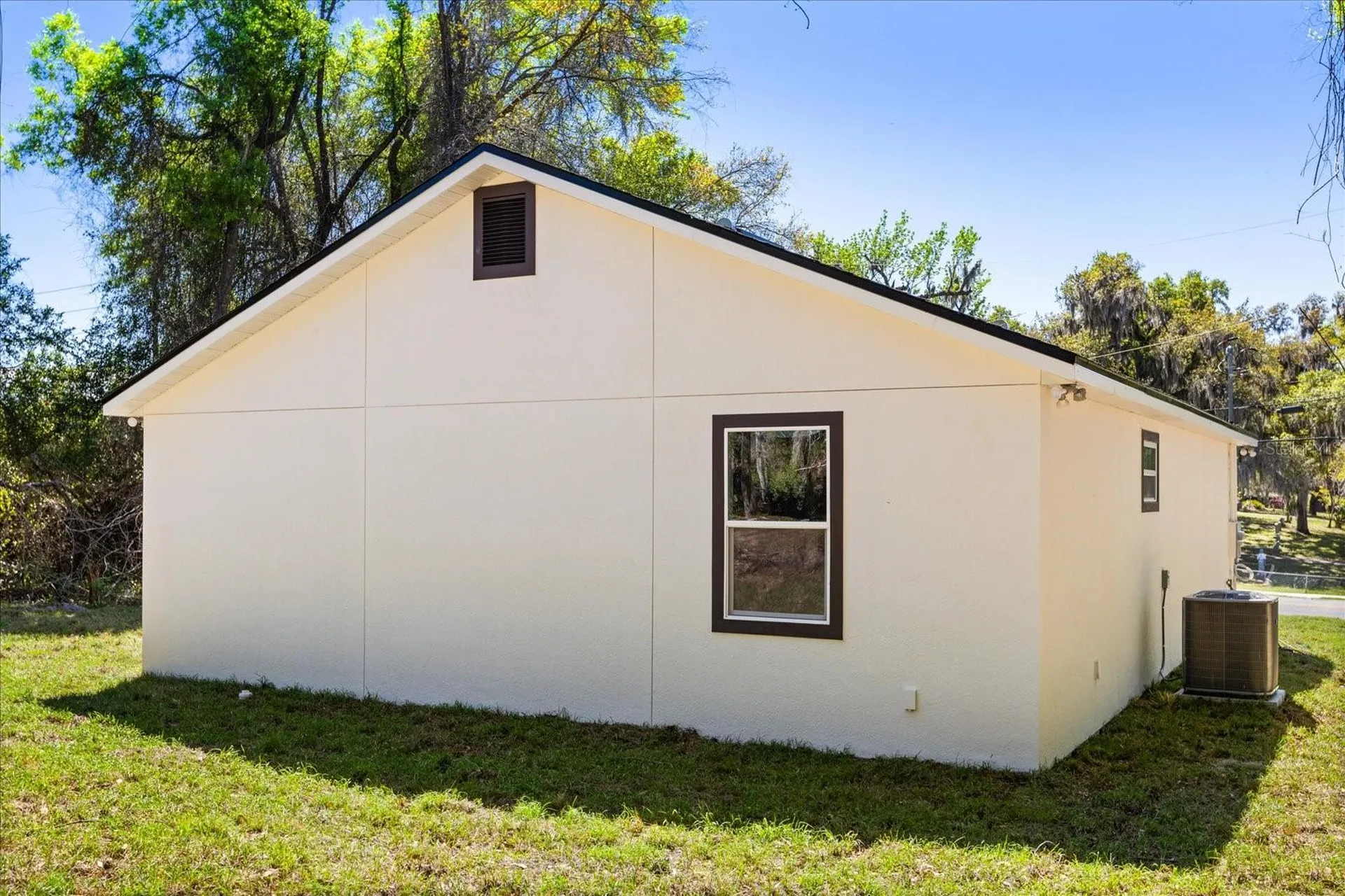345 W Plymouth Avenue Deland FL 32720