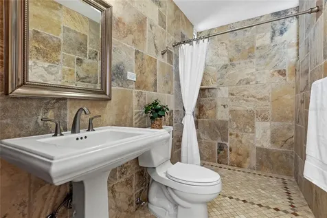 860 Ashford Avenue San Juan PR 00907