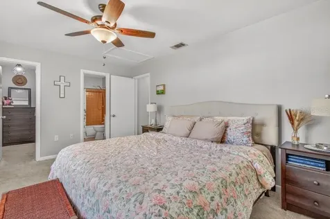 2715 NW 104th Court Gainesville FL 32606