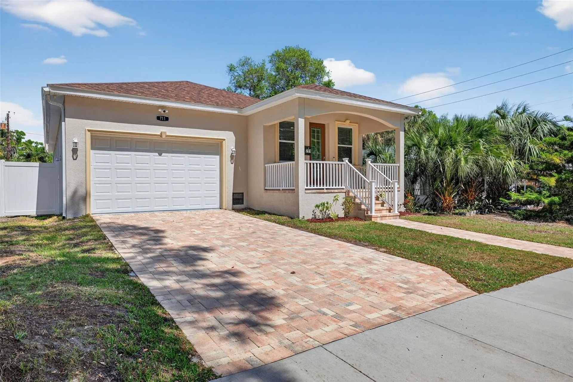 711 28th Avenue S St Petersburg FL 33705