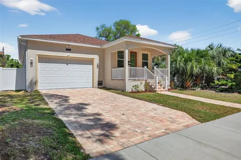 711 28th Avenue S St Petersburg FL 33705