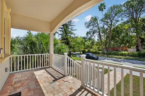 711 28th Avenue S St Petersburg FL 33705