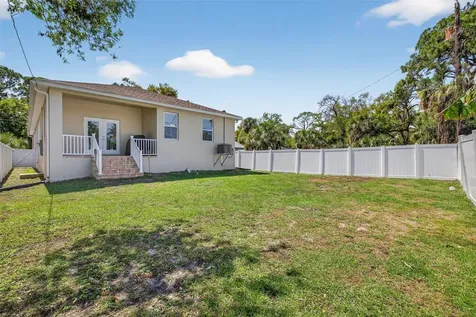 711 28th Avenue S St Petersburg FL 33705