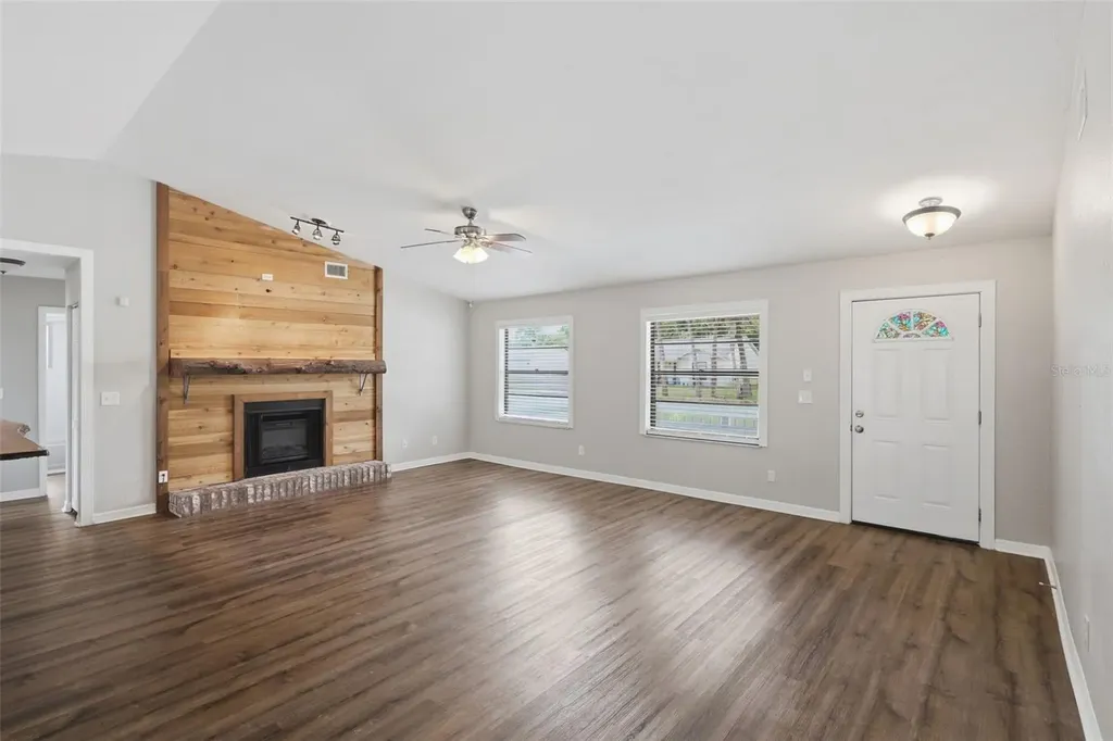 2009 Umbrella Tree Drive Edgewater FL 32141