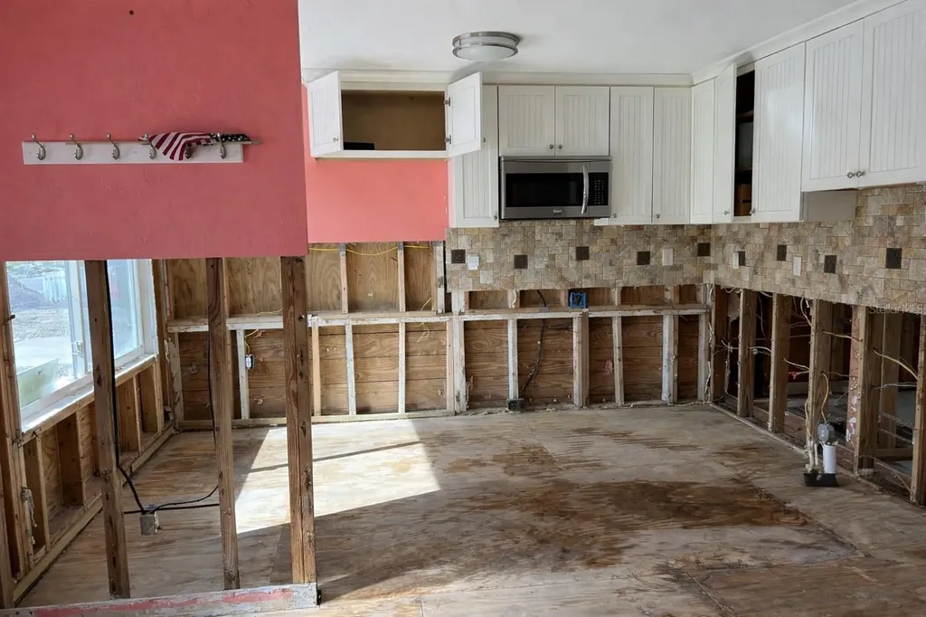 14033 Palm Street Madeira Beach FL 33708