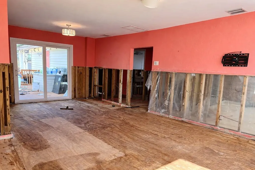 14033 Palm Street Madeira Beach FL 33708