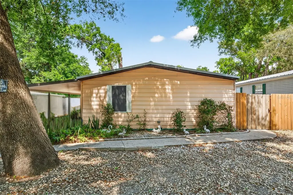 10510 Bay Hills Circle Thonotosassa FL 33592