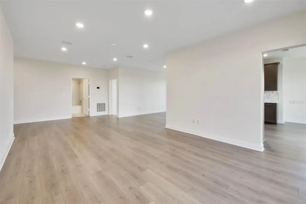 7545 Laureate Boulevard Orlando FL 32827