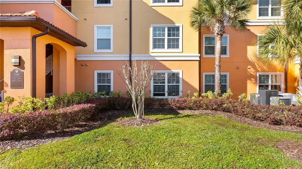 5483 Vineland Road Orlando FL 32811